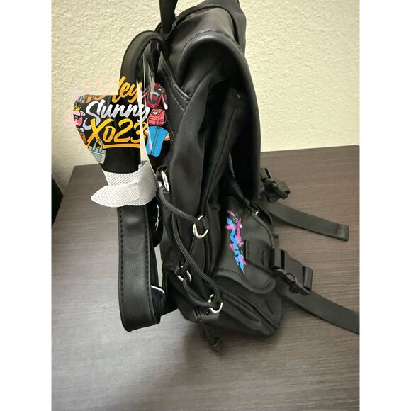 Arcane Graffiti Glow-In-The-Dark Slouch Mini Backpack - Picture 5 of 9